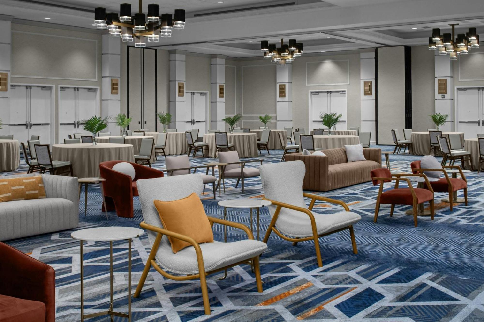 Downright Austin, A Renaissance Hotel Exterior foto