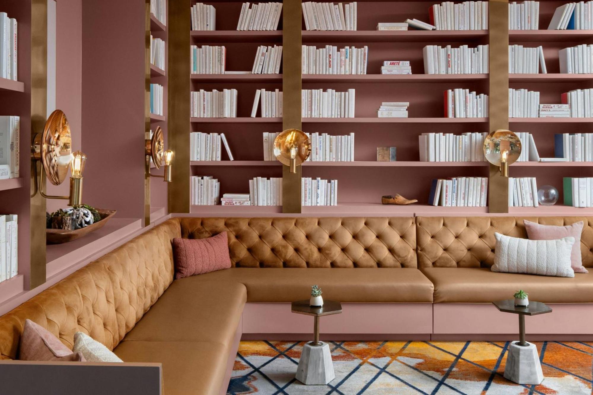 Downright Austin, A Renaissance Hotel Exterior foto