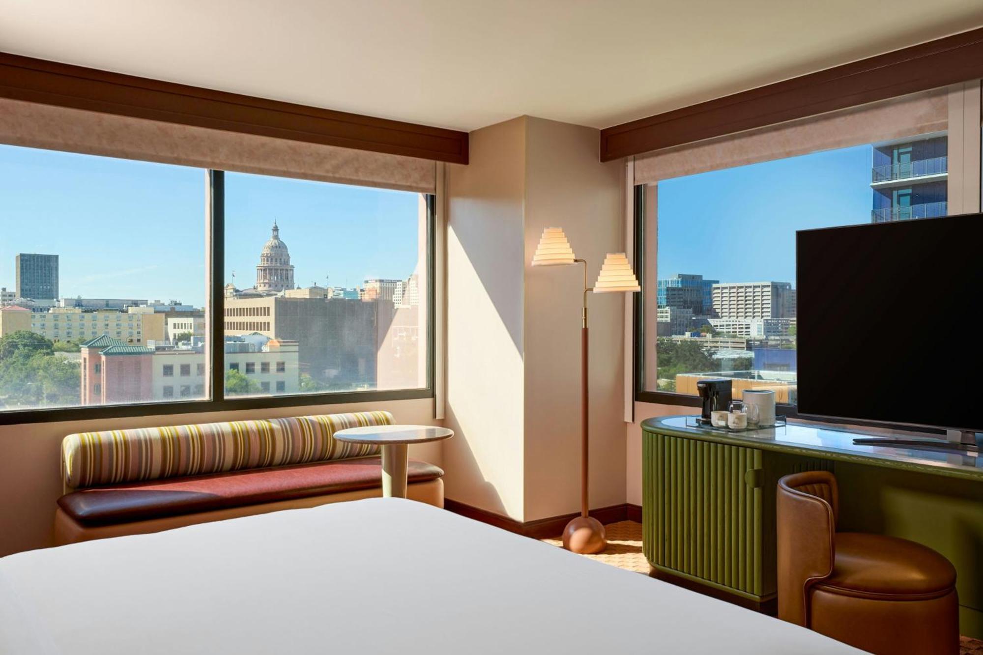 Downright Austin, A Renaissance Hotel Exterior foto